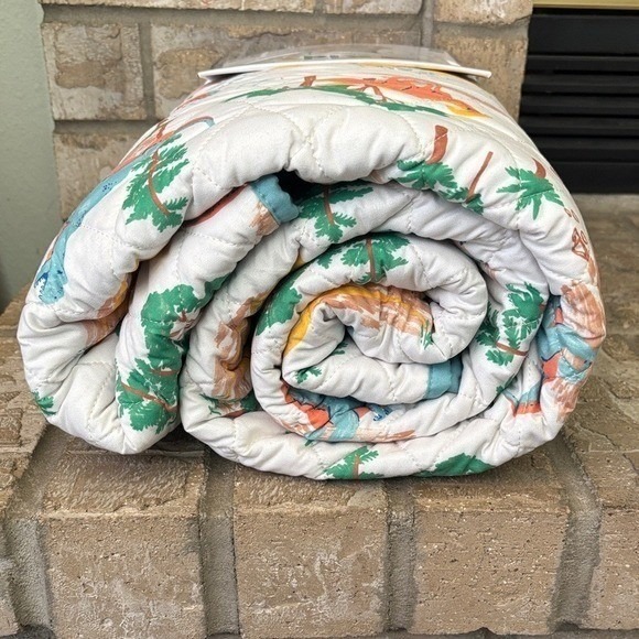 The Big One Kids Dinosaur 2 Piece Reversible Quilt Set Twin/ Twin XL NWT - Picture 12 of 12